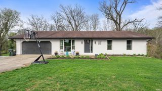 731 Rocky Creek East, Bedford, IN 47421