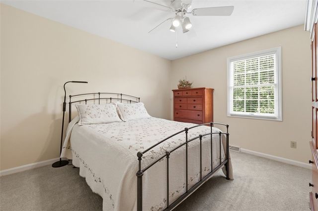 201 Boxwood Ct, Peters Twp, PA 15317