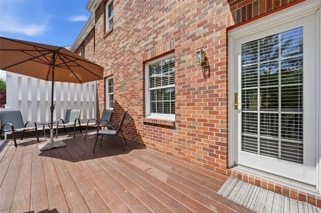 201 Boxwood Ct, Peters Twp, PA 15317