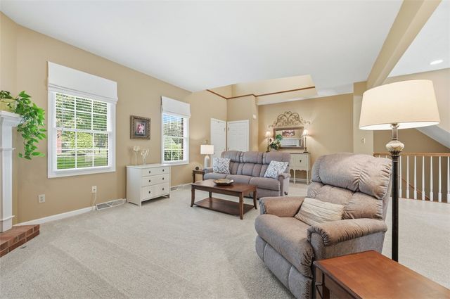201 Boxwood Ct, Peters Twp, PA 15317