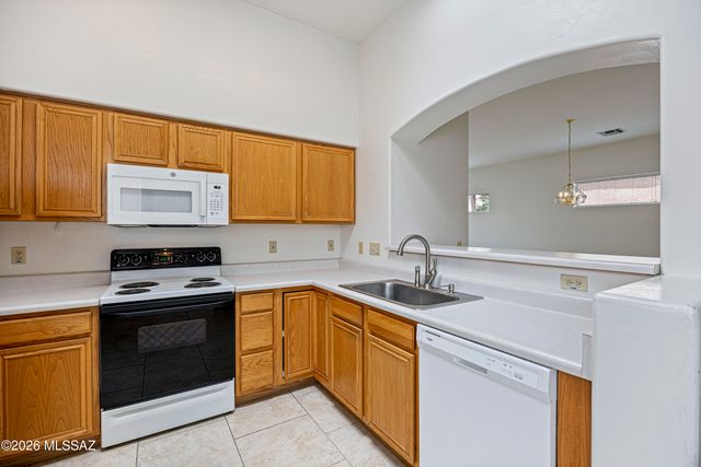 7341 E Calle Hospedero, Tucson, AZ 85715