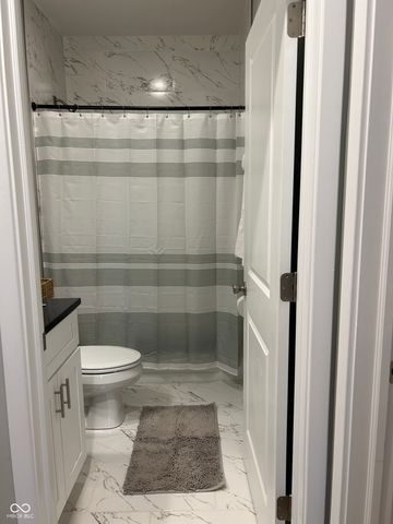 44 E Parkview Avenue B, Indianapolis, IN 46201