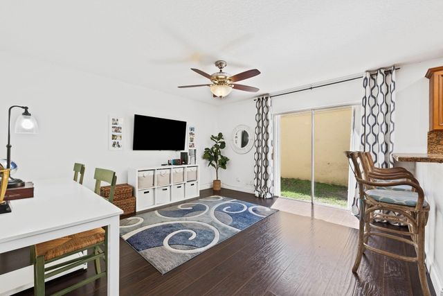 1021 NW 108th Avenue, Plantation, FL 33322