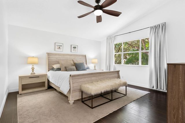 1021 NW 108th Avenue, Plantation, FL 33322