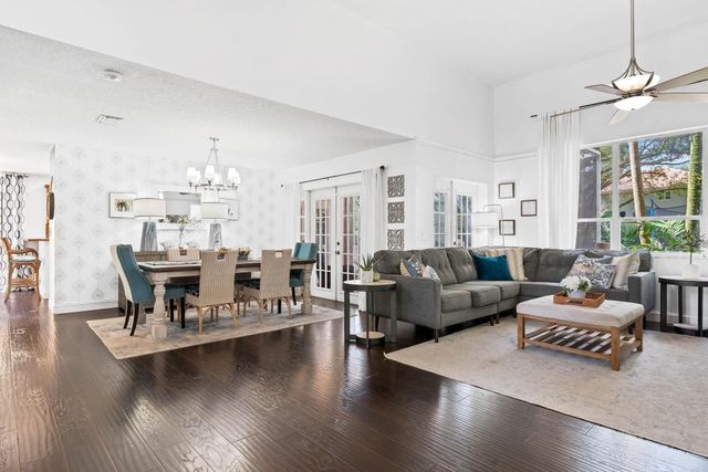 1021 NW 108th Avenue, Plantation, FL 33322