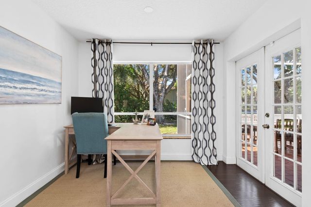 1021 NW 108th Avenue, Plantation, FL 33322