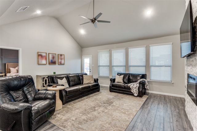 6942 Aster Drive, Venus, TX 76084