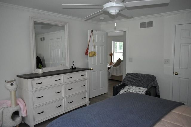 27 Amanda Drive, Hudson, NH 03051