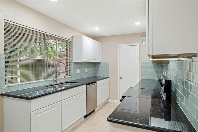 11826 Flushing Meadows Drive, Houston, TX 77089