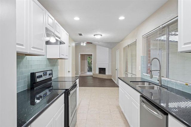 11826 Flushing Meadows Drive, Houston, TX 77089