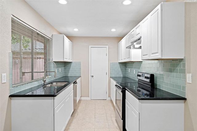 11826 Flushing Meadows Drive, Houston, TX 77089