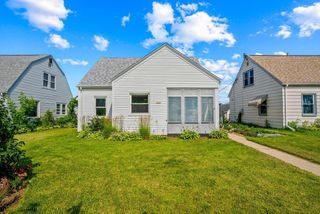 3218 S Chase AVENUE, Milwaukee, WI 53207