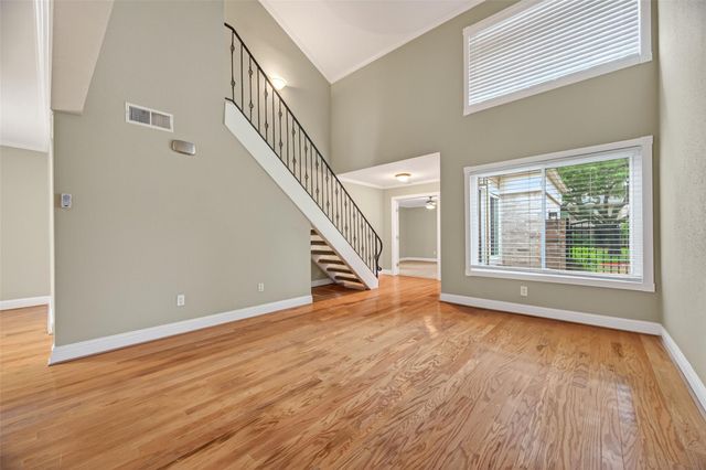 11620 Village Place Drive 329, Houston, TX 77077