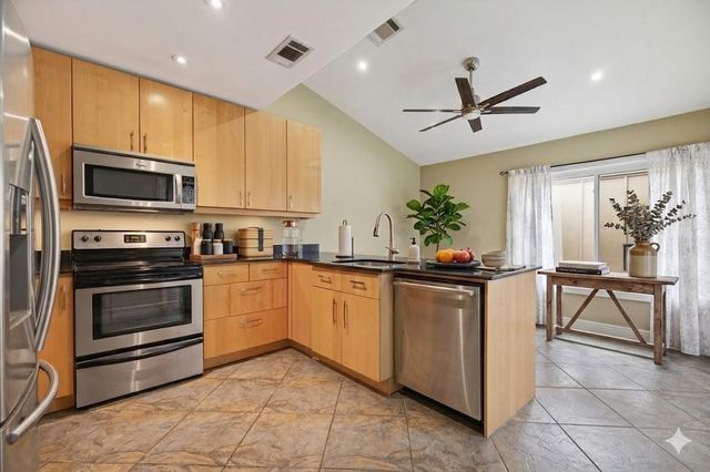 11620 Village Place Drive 329, Houston, TX 77077