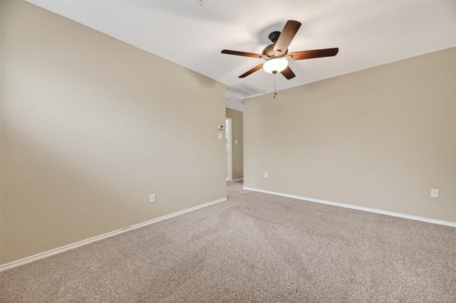 11620 Village Place Drive 329, Houston, TX 77077