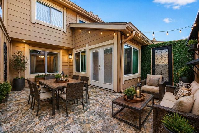 11620 Village Place Drive 329, Houston, TX 77077
