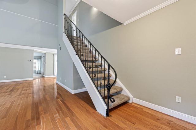 11620 Village Place Drive 329, Houston, TX 77077