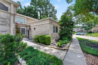 11620 Village Place Drive 329, Houston, TX 77077