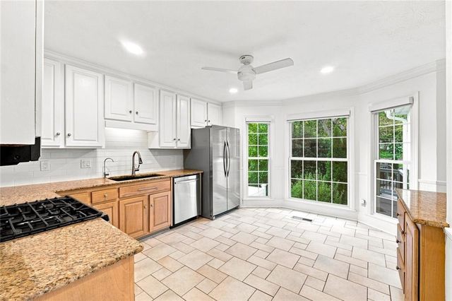 945 Meadowsong Circle, Lawrenceville, GA 30043