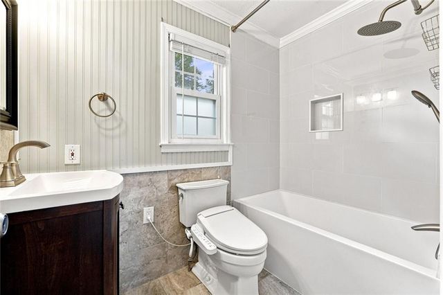 945 Meadowsong Circle, Lawrenceville, GA 30043