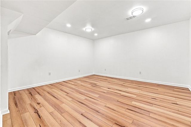 945 Meadowsong Circle, Lawrenceville, GA 30043
