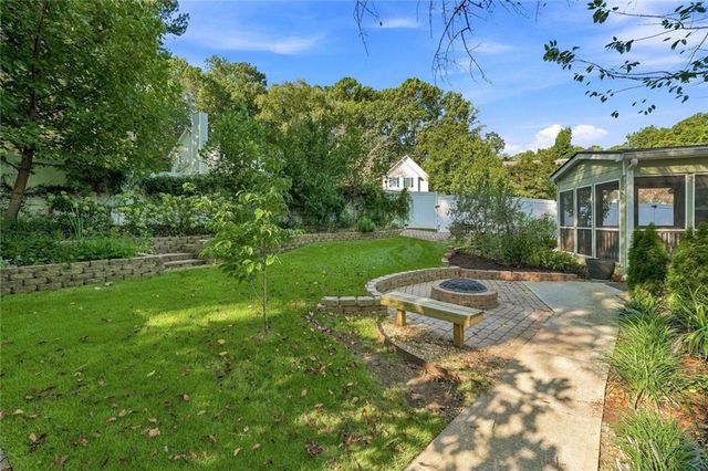 945 Meadowsong Circle, Lawrenceville, GA 30043