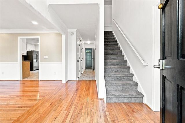 945 Meadowsong Circle, Lawrenceville, GA 30043