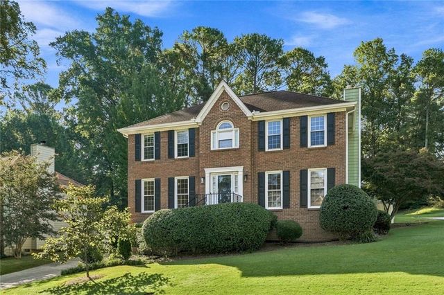 945 Meadowsong Circle, Lawrenceville, GA 30043