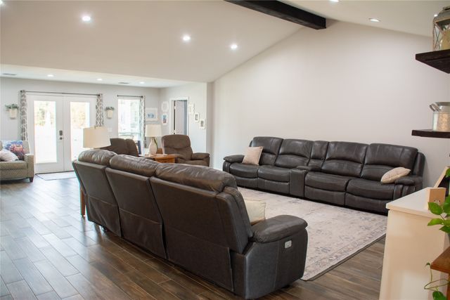 1550 County Road 3385, Saltillo, TX 75478