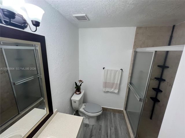 1901 NW S River Dr 35C, Miami, FL 33125