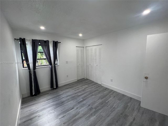 1901 NW S River Dr 35C, Miami, FL 33125