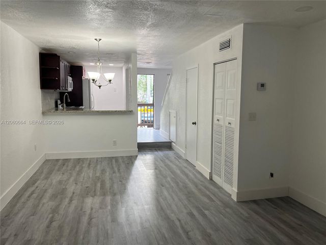 1901 NW S River Dr 35C, Miami, FL 33125