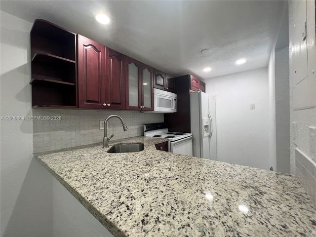 1901 NW S River Dr 35C, Miami, FL 33125