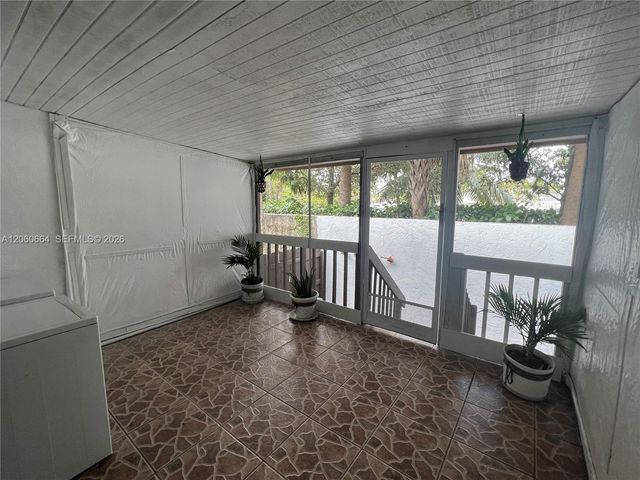 1901 NW S River Dr 35C, Miami, FL 33125