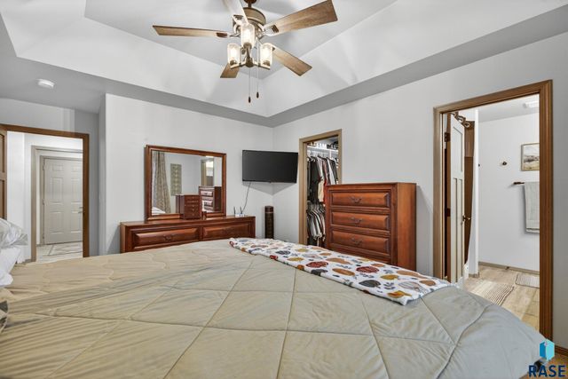 7500 E 49th St Street, Sioux Falls, SD 57110