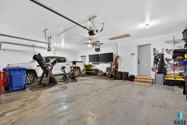 7500 E 49th St Street, Sioux Falls, SD 57110