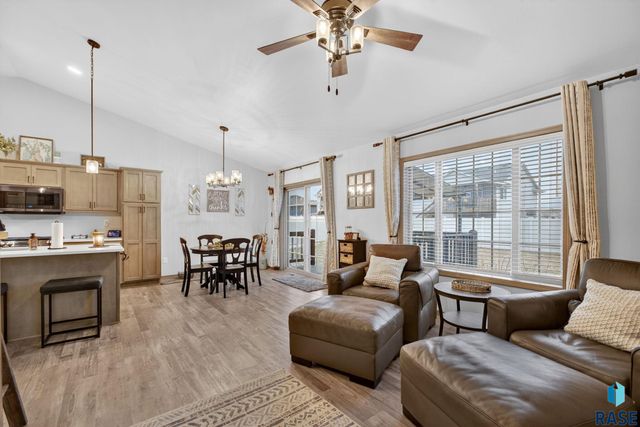 7500 E 49th St Street, Sioux Falls, SD 57110