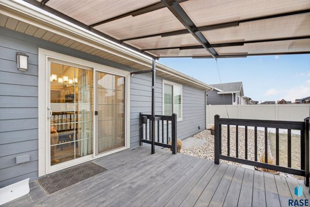 7500 E 49th St Street, Sioux Falls, SD 57110