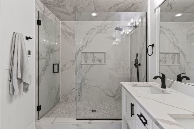 2128 N Lawler Avenue, Chicago, IL 60639