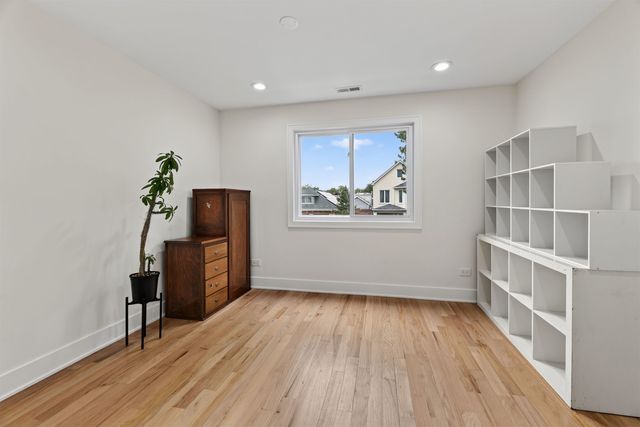 2128 N Lawler Avenue, Chicago, IL 60639