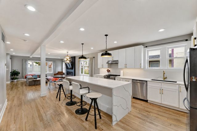 2128 N Lawler Avenue, Chicago, IL 60639