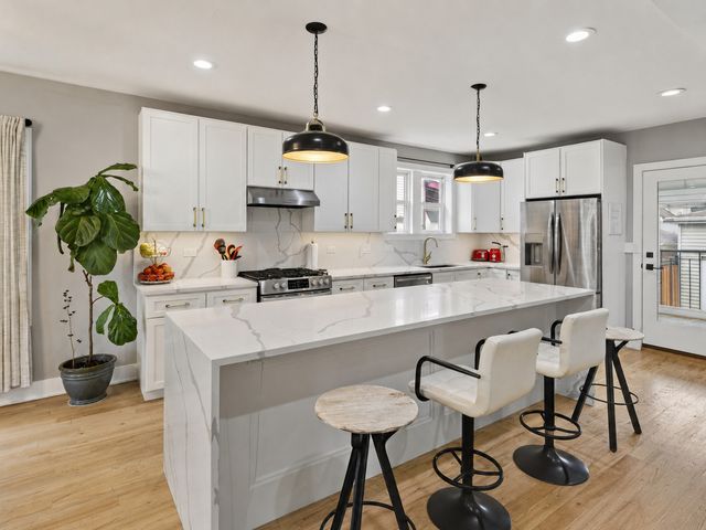 2128 N Lawler Avenue, Chicago, IL 60639