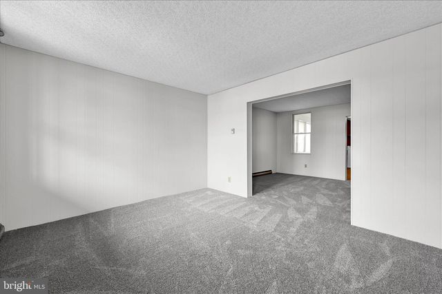 2210 LEHMAN ST, Lebanon, PA 17046