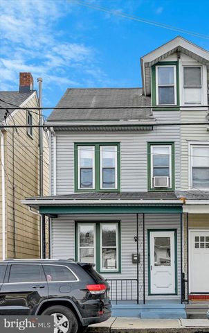 2210 LEHMAN ST, Lebanon, PA 17046