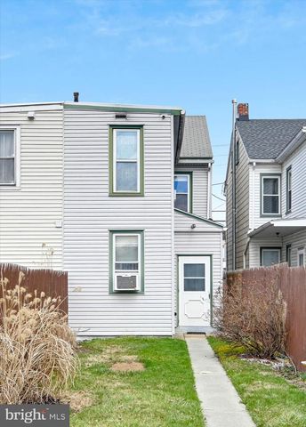 2210 LEHMAN ST, Lebanon, PA 17046