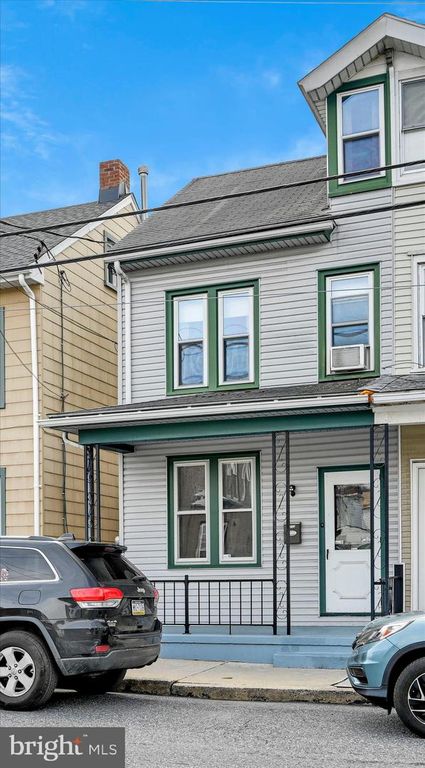 2210 LEHMAN ST, Lebanon, PA 17046