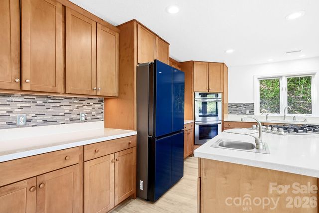270 Blake Branch Road, Sylva, NC 28779