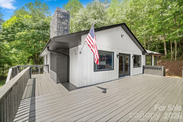 270 Blake Branch Road, Sylva, NC 28779