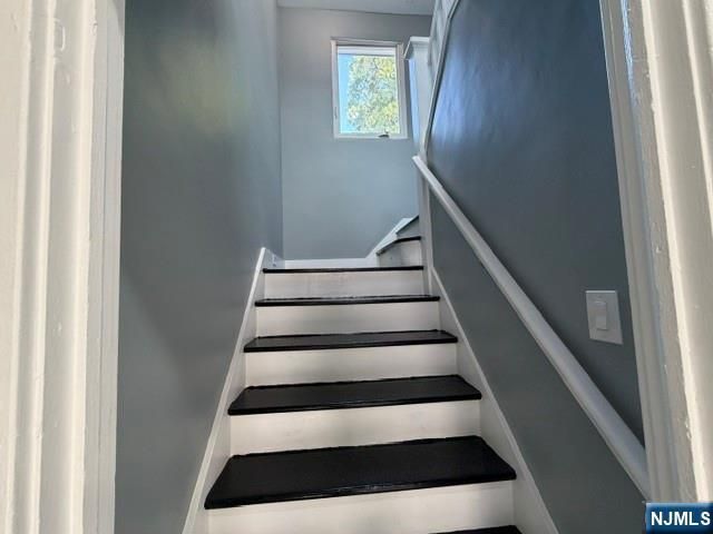 225 E 19th Street 2nd, Paterson, NJ 07524