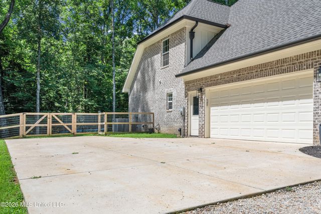 14929 Strickland Road, Byhalia, MS 38611